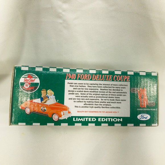 Gearbox Vintage Texaco Sky Chief 1940 Ford Deluxe Coupe Serial #02327 Pedal Car - Picture 5 of 10
